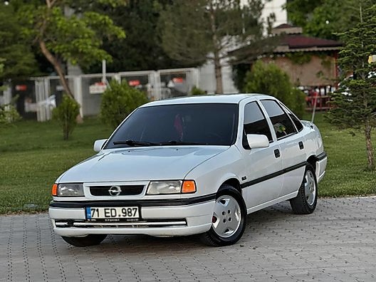 1995 VECTRA 2.0 16VALF GLS 1P BOYALI DEĞİŞENSİZ KLİMALI TAKSİT